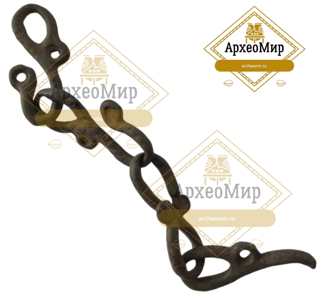 S- образные звенья цепи к которым подвешивались амулеты обереги